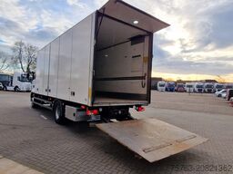 MAN TGM 18.290 4x2 - Sleepercab - Box with sidedoor...
