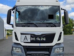 MAN 26.440 6x2 BL mit Lenkachse