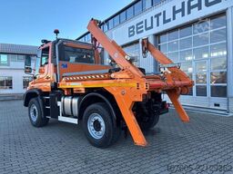 Mercedes-Benz Unimog U 430 mit Jotha Absetzer CombiCon 5018
