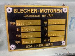 BLECHER 132 S4 / 2