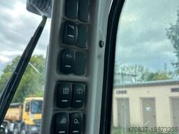 VOLVO L 50 H / Waage WK 60 / Schnellwechsler