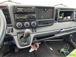 FUSO Canter 7C18 4x2 Ladebordwand / Getriebeschaden