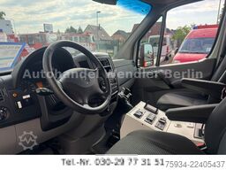 MERCEDES-BENZ Sprinter 516 CDI RTW Fahrtec mit Trage + Sessel