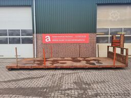  Container flat