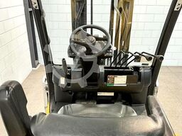 Yale GLP 35 VX
