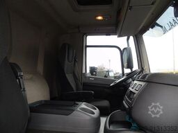 DAF CF 290 + CARRIER + LOADLIFT