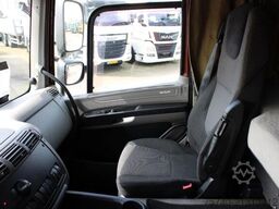 DAF CF 65 220 + lift + euro 5