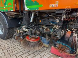 MERCEDES-BENZ Arocs 1840 Kehrmaschine Bucher