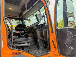 MERCEDES-BENZ Arocs 1840 Kehrmaschine Bucher