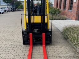 Hyster H2.5CT