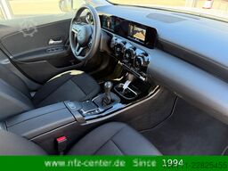 MERCEDES-BENZ A 180 d