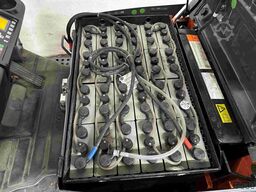 Toyota 8FBE15T - TRIPLEX 4,3 m
