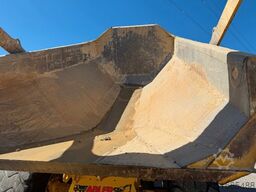 BELL B 30 E Dumper 6x6 knickgelenkt Kamera TOP