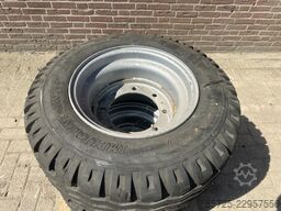  2 Banden 15/55/17  18 PLY - Nieuw
