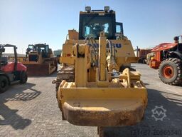 Komatsu D155A-6R (4 pcs available in Abu Dhabi)