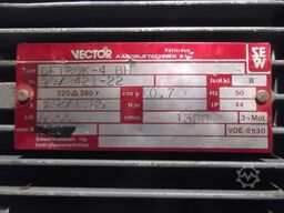 SEW-EURODRIVE DFT80K-4BH