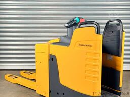 Jungheinrich ERE 225 FP - Servcie Neu - Batterie 85% - Garantie