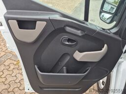 NISSAN NV400 Kastenwagen L1H1 3,3t PRO*Regale*Klima*
