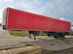 SCHMITZ CARGOBULL Tiefkühler City, 2. Achse drehbar, Carrier 1550