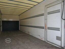 DAF LF 230 | 12 Ton | Dhollandia 1500Kg | 301770Km ...