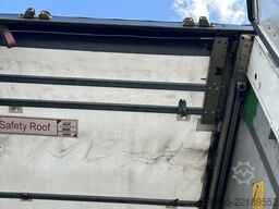 Schmitz Cargobull SCB S3T / Curtainside / Disk Brakes / APK TUV 1...