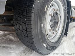 MAN TGX 26.440 Abrollkipper HYVA 20.60.S