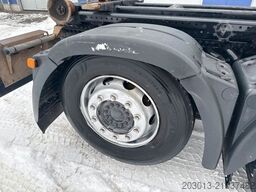 MAN TGX 26.440 Abrollkipper HYVA 20.60.S