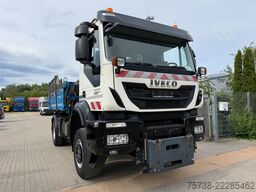 IVECO Trakker 330 4x4 Meiller Kipper+Hiab 088B-2 Funk