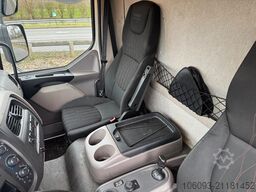 DAF LF 210 Bakwagen
