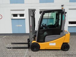 Jungheinrich EFG 320 - Kabine mit Heizung - Freihub