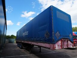 Groenewegen 3 Axle tautliner with side boards