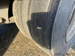 Renders RZOC 12.27 NA Rongen-Potholes / 20FT Container ...