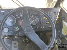 Liebherr LTM 1025