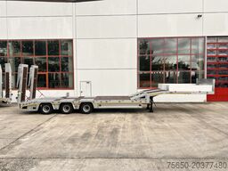 Möslein ST 3  3 Achs Satteltieflader neu