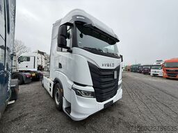 Iveco Stralis AS440ST/P