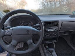 VOLKSWAGEN Polo Basis