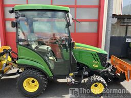 John Deere 1026R