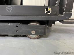 LINDE V  ( 5213 ) Triplex FFL