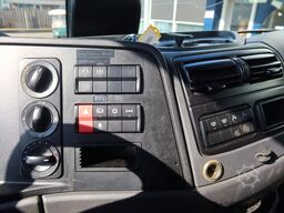 Mercedes-Benz Atego 1221 1221 L  Takel wagen 6 Persoons