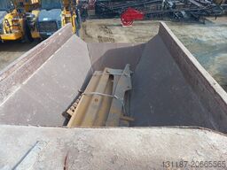 Komatsu HM400-3R (4 pcs available in Abu Dhabi)