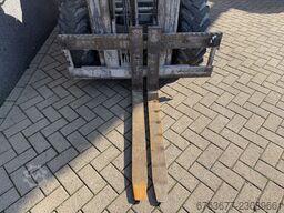 AUSA CH - 150 H Ruwterreinheftruck  Triplo 400 Freelift
