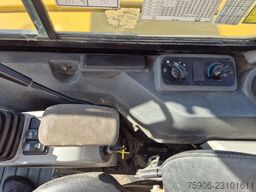 Caterpillar 305E2