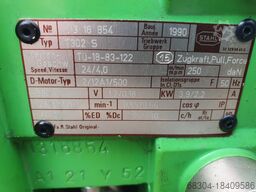 DEMAG / STAHL / LIFTKET 2 ton/1 ton / 500 / 250 / 160 / 125 kg.