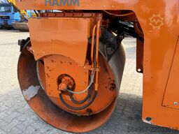 Hamm DV8.21 Tandemwalze Kantenschneider