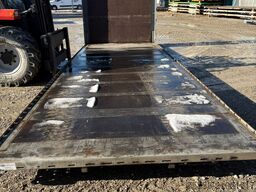 Krone Jumbo Plattform 7,82 mit Lochleiste