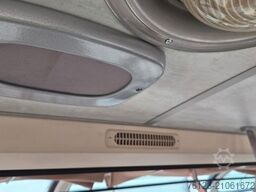 SETRA Kässbohrer Setra S 7