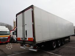 Schmitz Cargobull 3 AXLE FRIGO TRAILER
