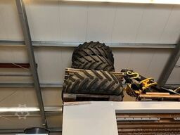 VALTRA S374 / nur: 1.980h! / 06.2017 / Holzhacker