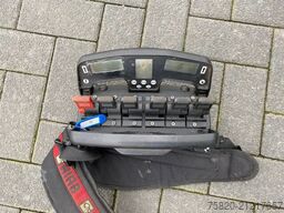 Scania R560 V8 8X2 TREKKER/BAKWAGEN + HIAB 477E-8 HIPR...
