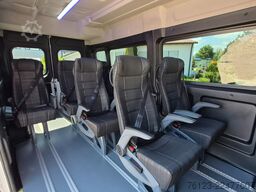PEUGEOT Boxer  Hochraum 9 Sitzer L3H2 verglast BlueHDi